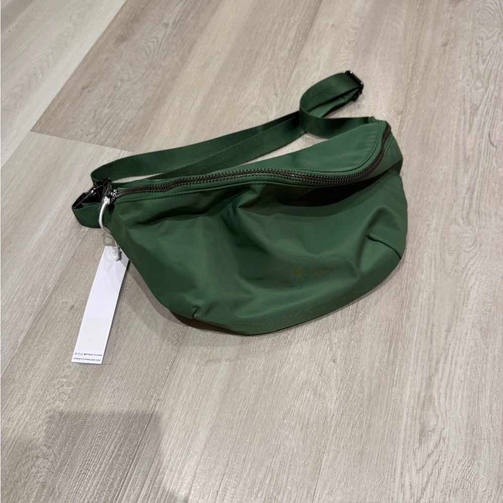 Stoney Clover NWT Green Belt Bag